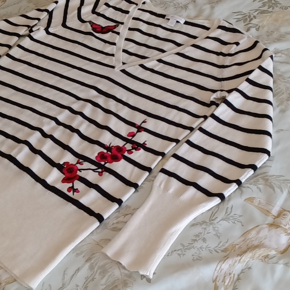 New York & Company Black and White Striped V-Neck Sweater - Picture 2 of 9